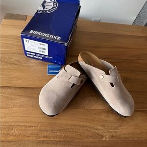 Birkenstock Light Tan Suede Clogs